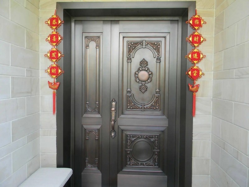 铜门日常使用的小窍门